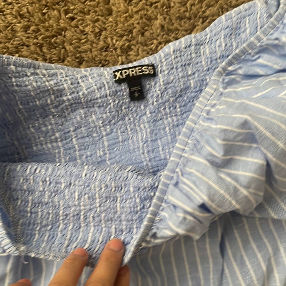 Express Blue Top Small - Picture 3 of 3